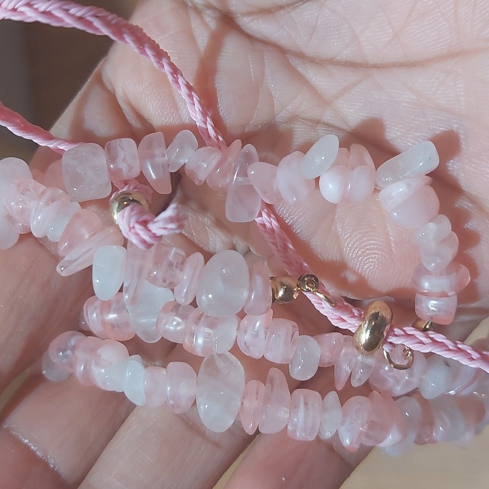 Pink Acrylic And White Quartz Single Strand Bead Necklace Adjustable Length - Picture 6 of 6